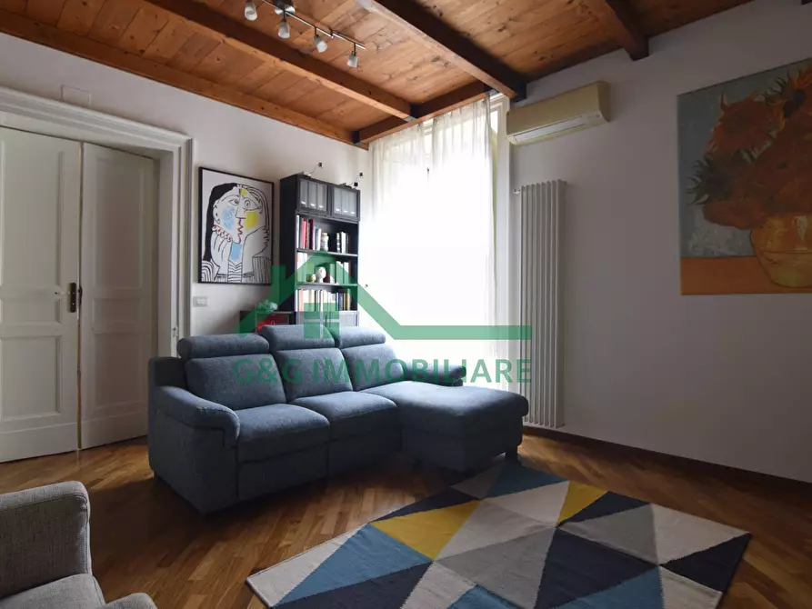 Immagine 33 di Appartamento in vendita  in Via Vittorio Emanuele II a Catania