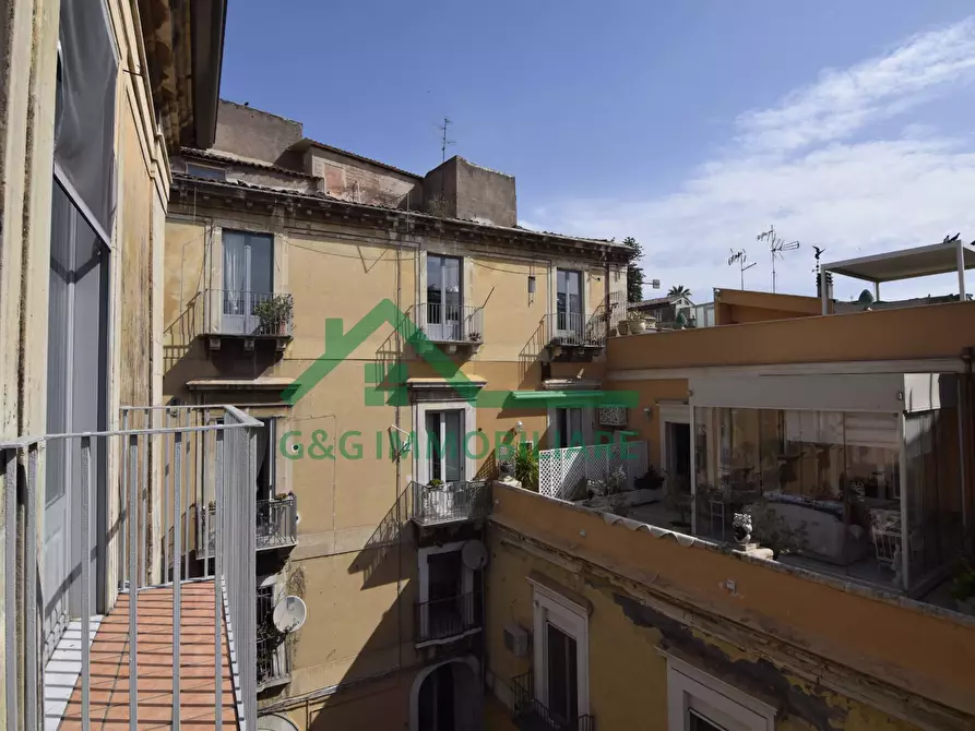 Immagine 35 di Appartamento in vendita  in Via Vittorio Emanuele II a Catania
