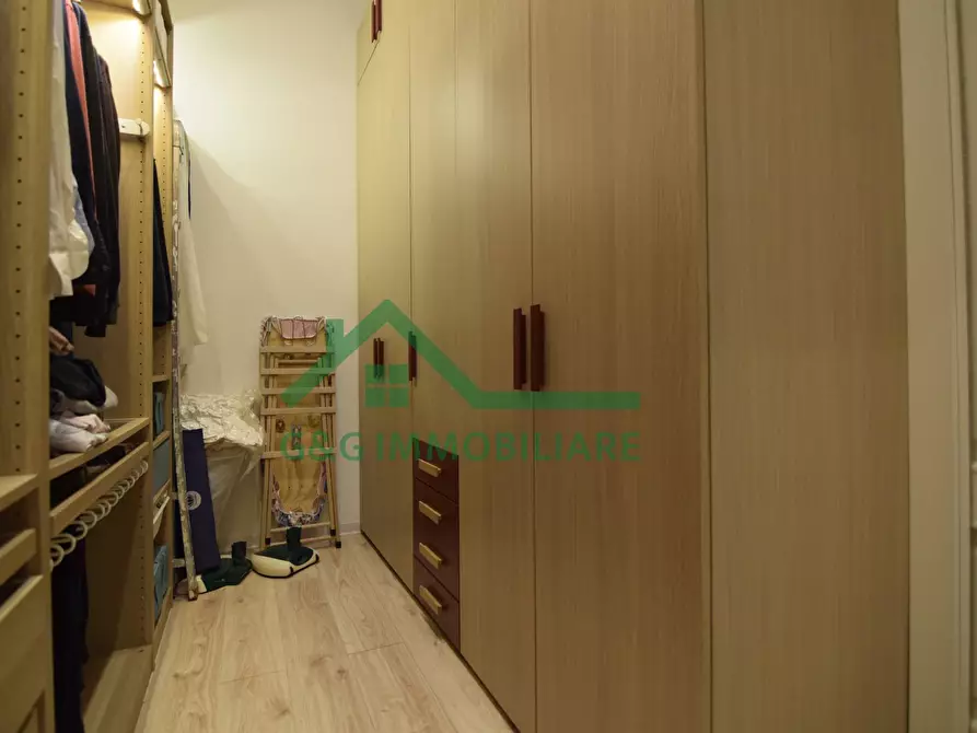 Immagine 54 di Appartamento in vendita  in Via Vittorio Emanuele II a Catania