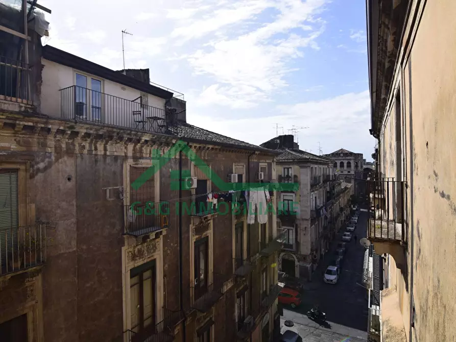 Immagine 47 di Appartamento in vendita  in Via Vittorio Emanuele II a Catania