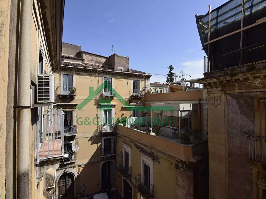 Immagine 48 di Appartamento in vendita  in Via Vittorio Emanuele II a Catania
