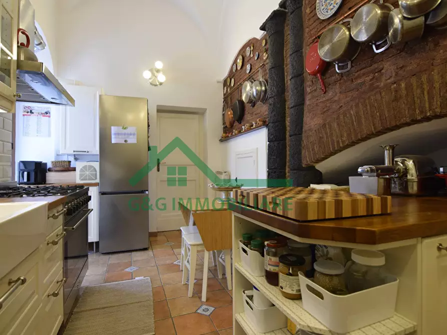Immagine 14 di Appartamento in vendita  in Via Vittorio Emanuele II a Catania