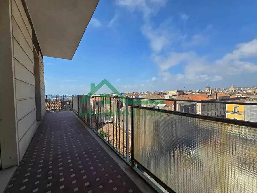 Immagine 12 di Appartamento in affitto  in Piazza Pietro Lupo a Catania