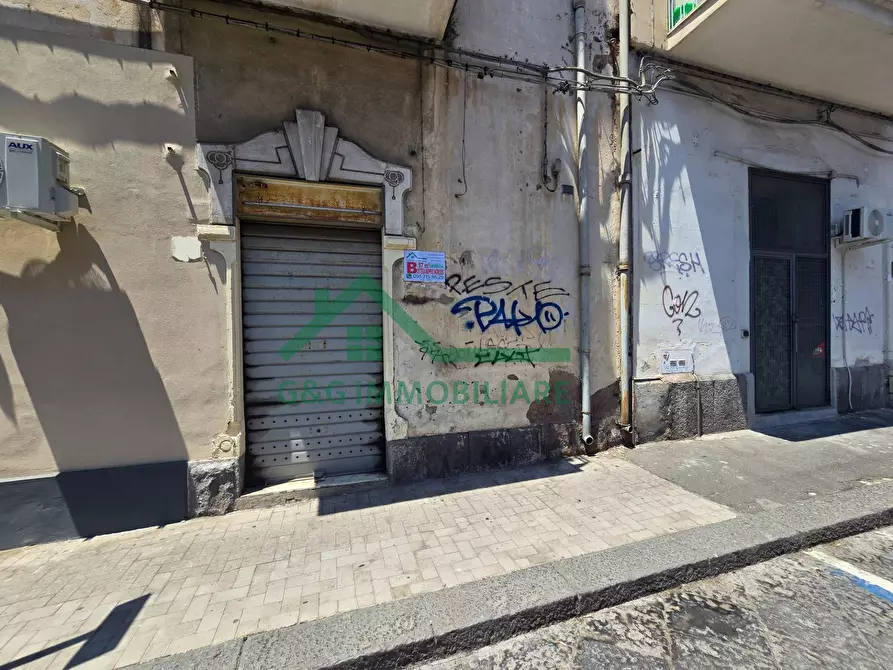 Immagine 2 di Locale commerciale in vendita  in Via Vincenzo Giuffrida a Catania