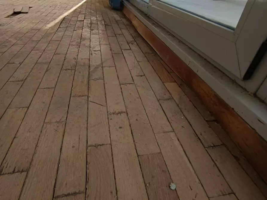 Immagine 19 di Ufficio in vendita  in Via Giuseppe Giacosa a Bologna