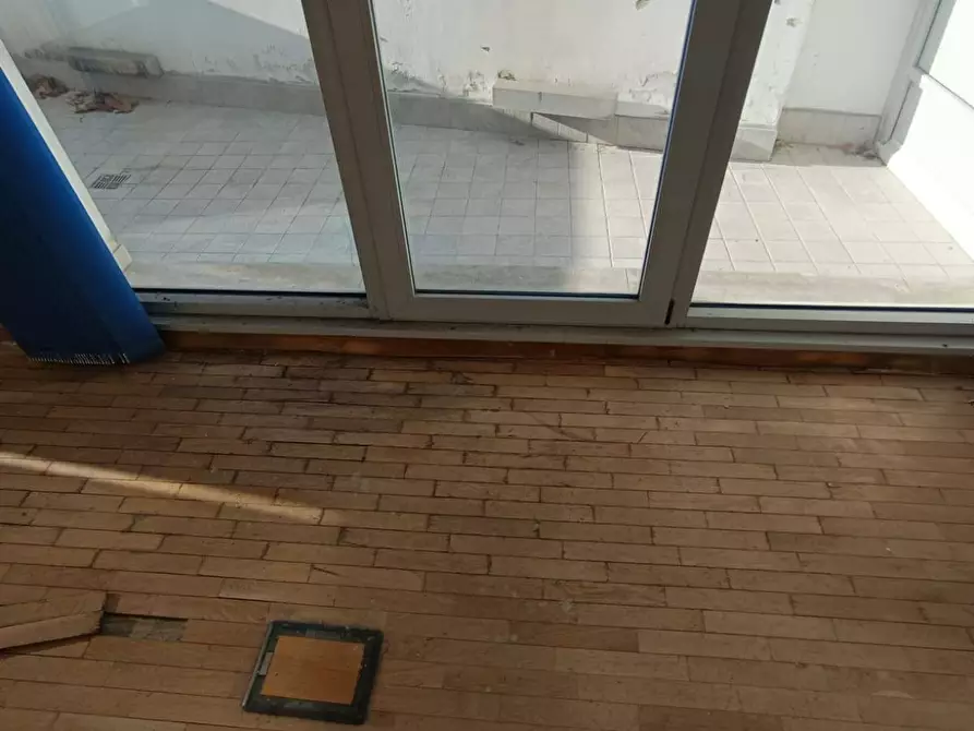 Immagine 21 di Ufficio in vendita  in Via Giuseppe Giacosa a Bologna