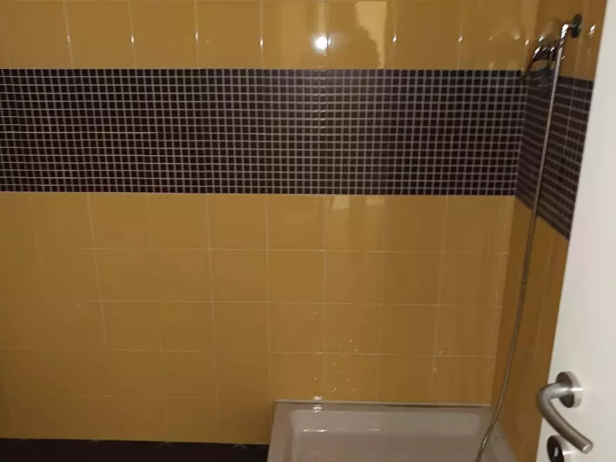 Immagine 34 di Ufficio in vendita  in Via Giuseppe Giacosa a Bologna