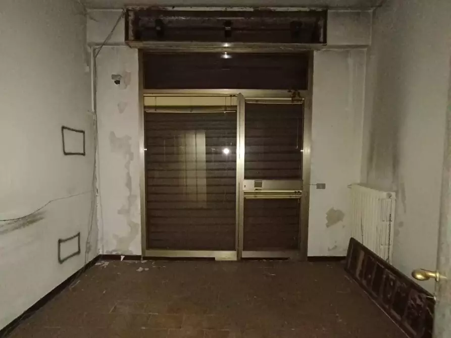 Immagine 13 di Locale commerciale in vendita  in VIA LANA 77 a Modena