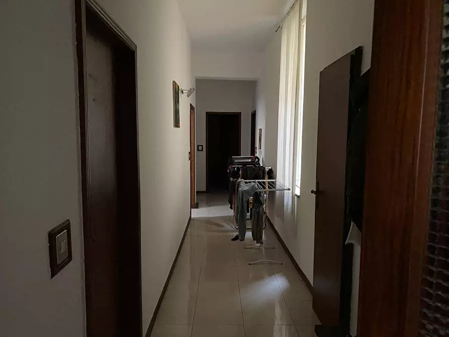 Immagine 6 di Palazzo in vendita  in Via Saragozza a Modena