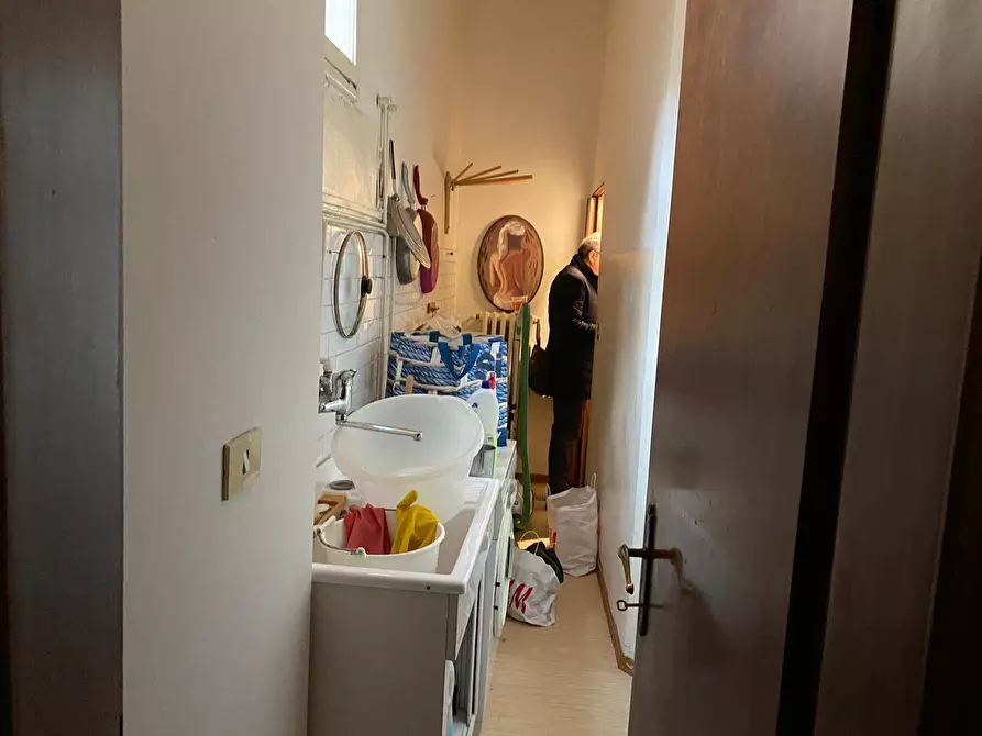 Immagine 9 di Palazzo in vendita  in Via Saragozza a Modena