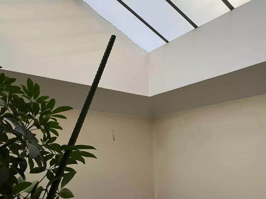 Immagine 15 di Palazzo in vendita  in Via Saragozza a Modena