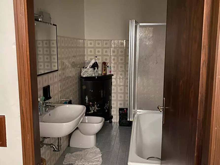 Immagine 17 di Palazzo in vendita  in Via Saragozza a Modena