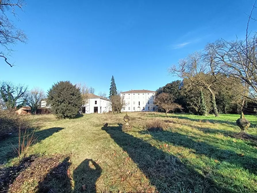 Immagine 3 di Palazzo in vendita  in via provanone 1873 a Crevalcore