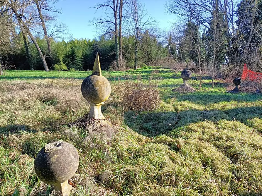 Immagine 9 di Palazzo in vendita  in via provanone 1873 a Crevalcore
