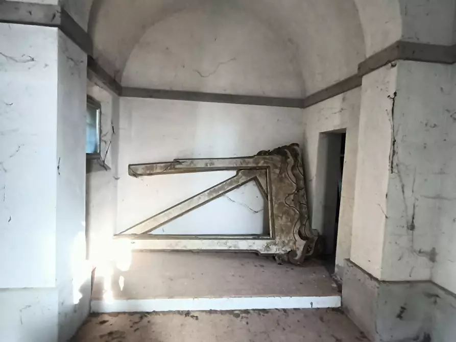 Immagine 16 di Palazzo in vendita  in via provanone 1873 a Crevalcore