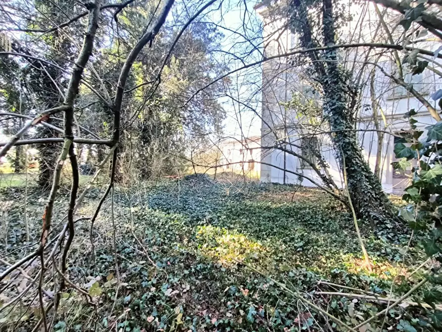 Immagine 17 di Palazzo in vendita  in via provanone 1873 a Crevalcore