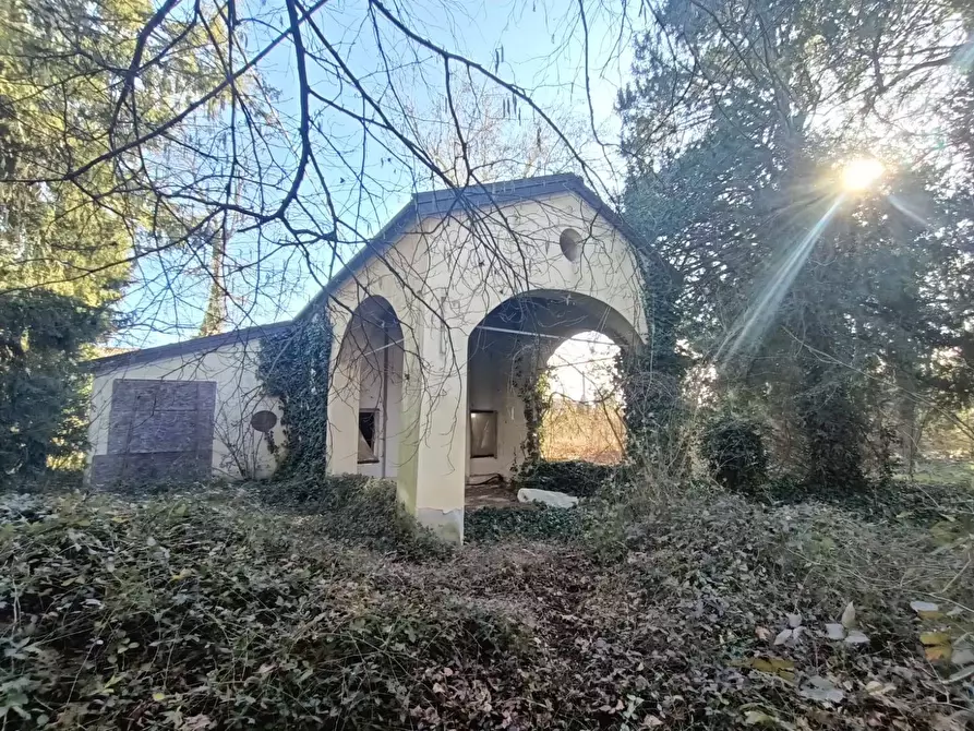 Immagine 22 di Palazzo in vendita  in via provanone 1873 a Crevalcore