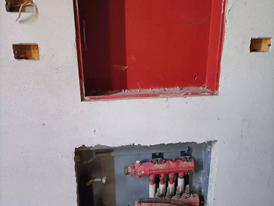 Immagine 23 di Palazzo in vendita  in via provanone 1873 a Crevalcore