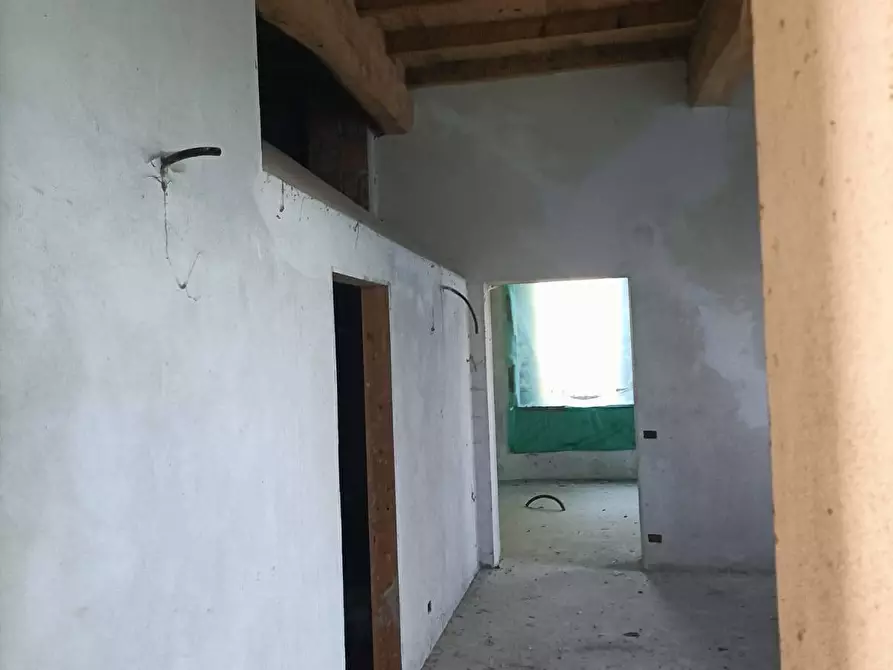 Immagine 28 di Palazzo in vendita  in via provanone 1873 a Crevalcore