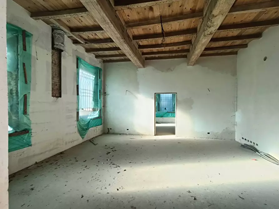 Immagine 32 di Palazzo in vendita  in via provanone 1873 a Crevalcore