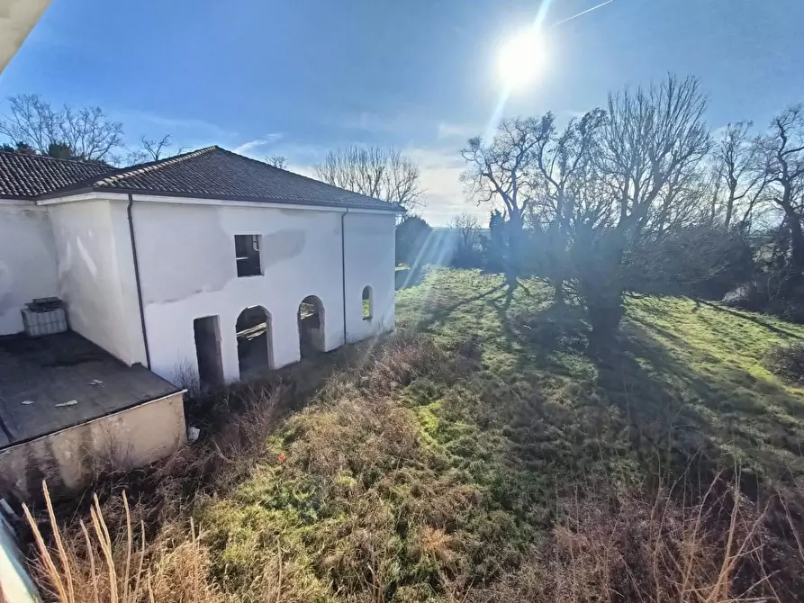 Immagine 43 di Palazzo in vendita  in via provanone 1873 a Crevalcore