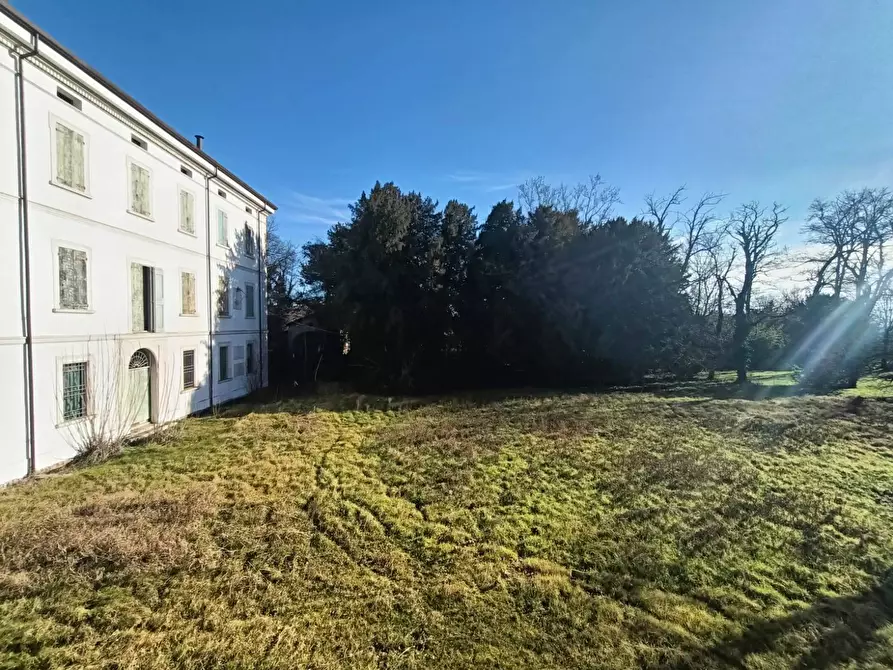 Immagine 49 di Palazzo in vendita  in via provanone 1873 a Crevalcore