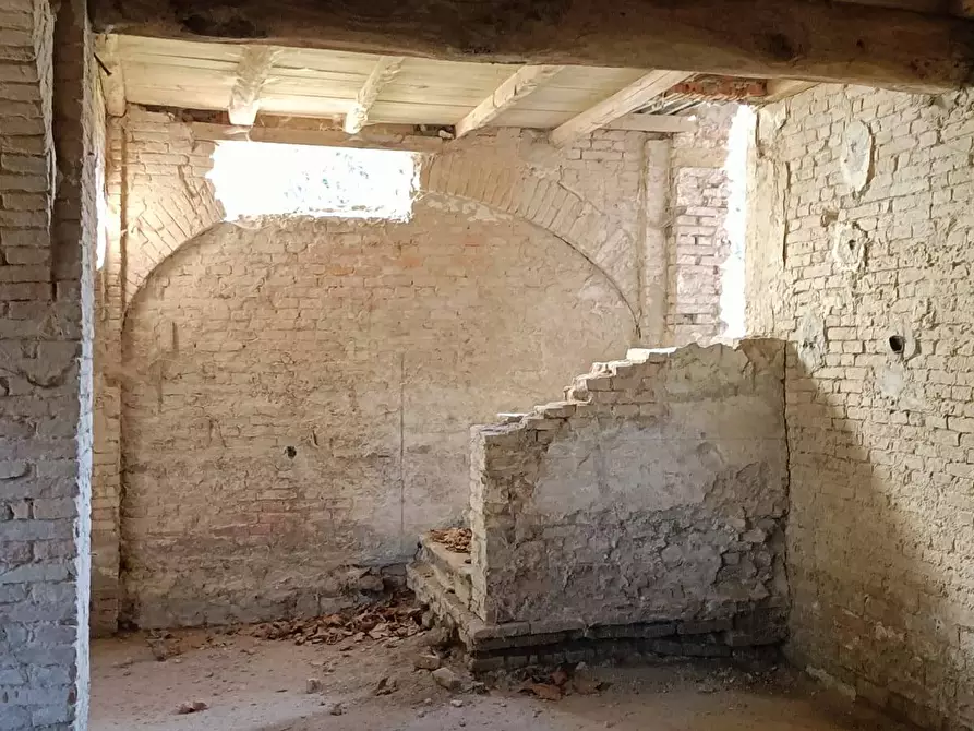 Immagine 56 di Palazzo in vendita  in via provanone 1873 a Crevalcore