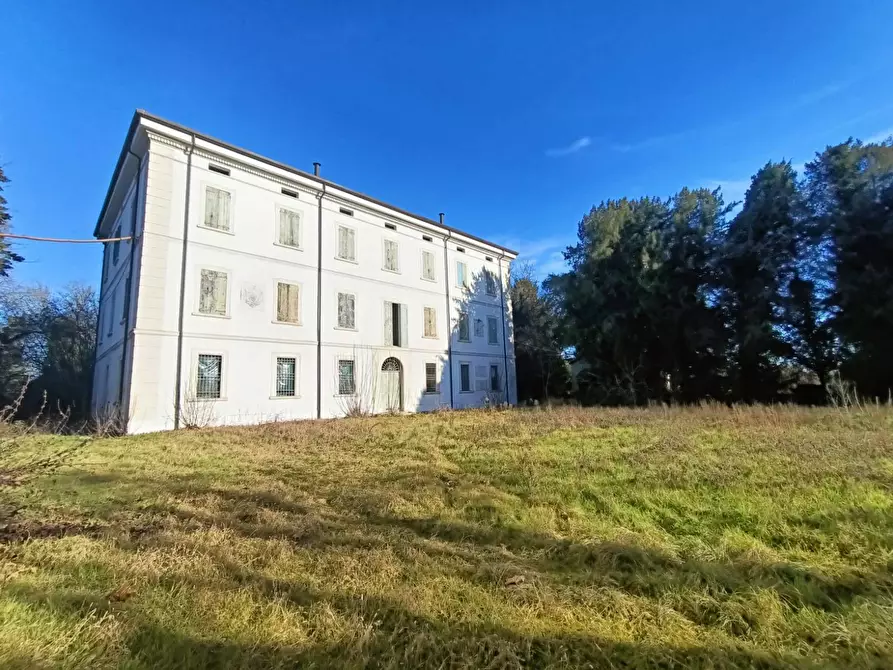 Immagine 63 di Palazzo in vendita  in via provanone 1873 a Crevalcore