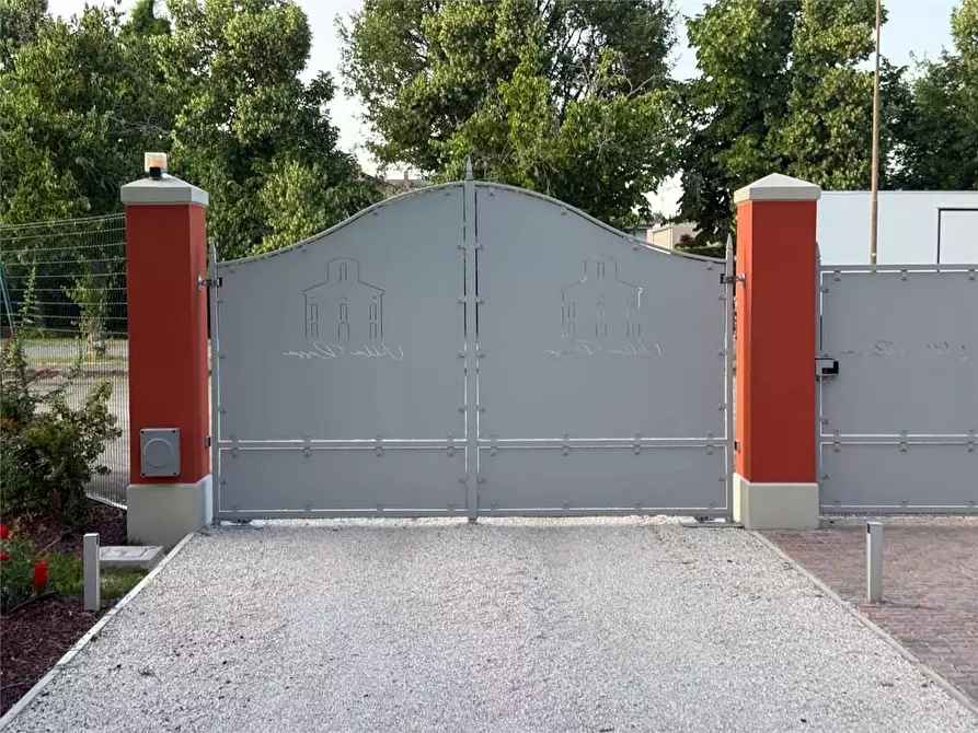 Immagine 27 di Appartamento in affitto  in Stradello Scartazzetta 59 a Modena