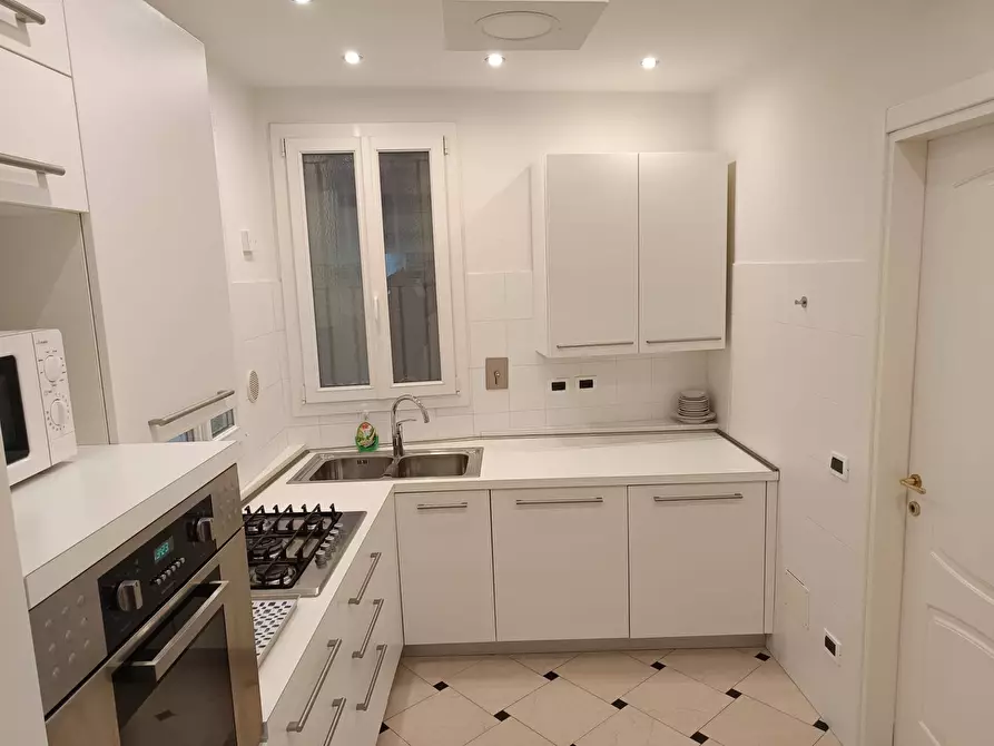 Immagine 5 di Appartamento in affitto  in Via Francesco Rismondo a Modena