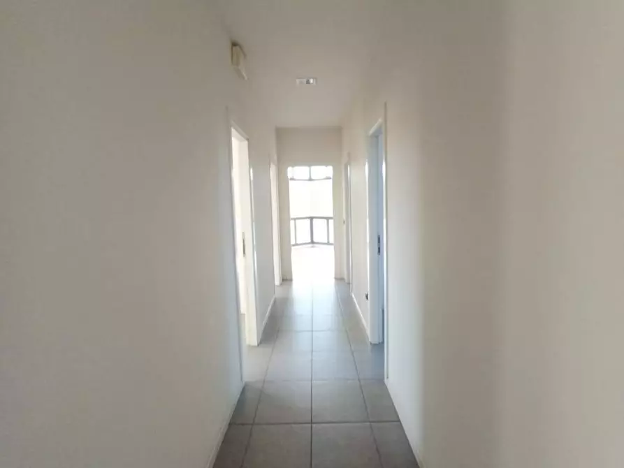 Immagine 9 di Ufficio in vendita  in Via Emilia Est 907 a Modena