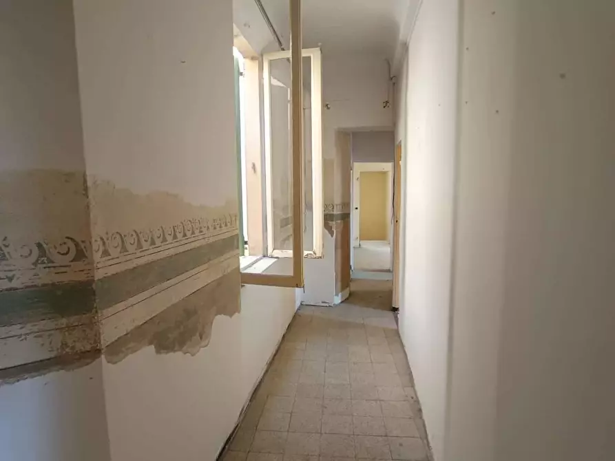 Immagine 20 di Palazzo in vendita  in Via Saragozza a Modena