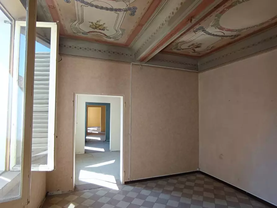 Immagine 25 di Palazzo in vendita  in Via Saragozza a Modena