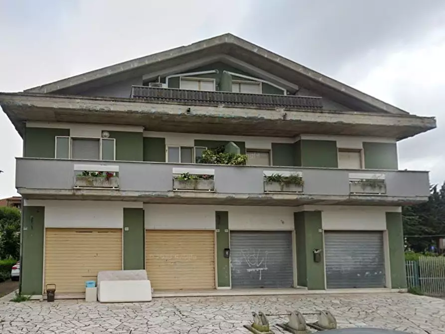 Immagine 9 di Appartamento in vendita  in Tavo 289 a Pescara