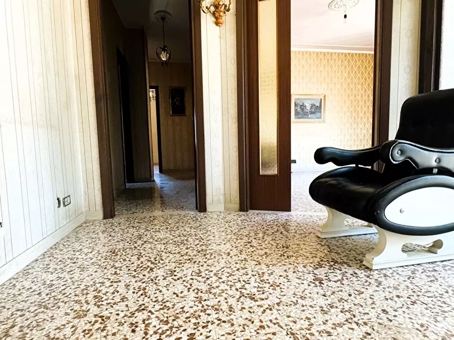 Immagine 2 di Appartamento in vendita  in Atri 5 a Sulmona