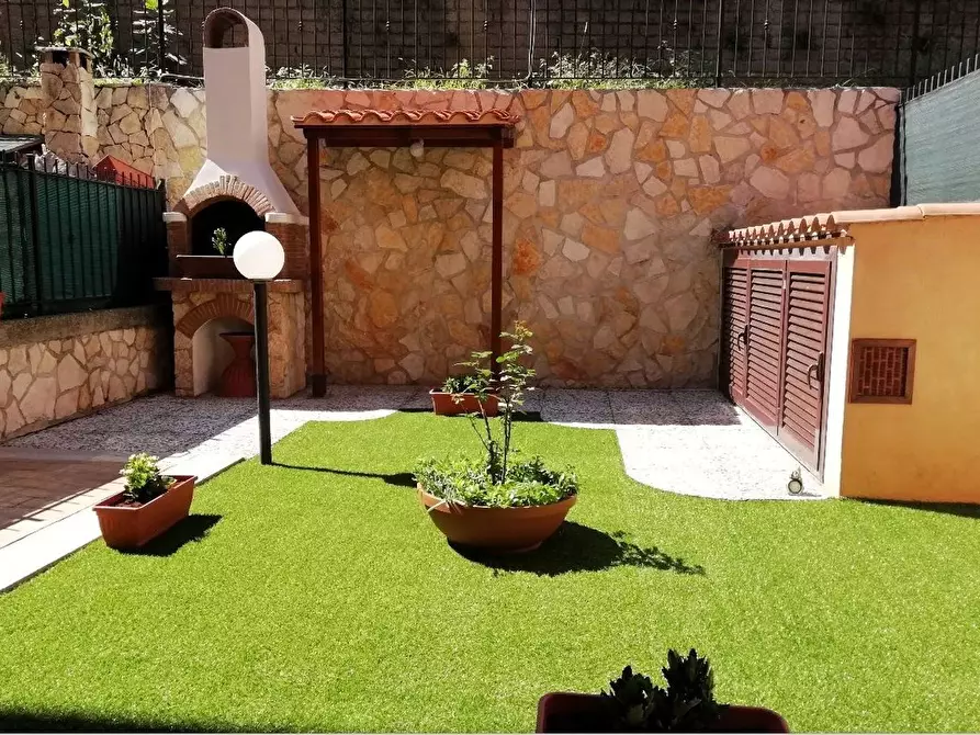 Immagine 1 di Appartamento in vendita  in Marco Polo 60 a Rignano Flaminio