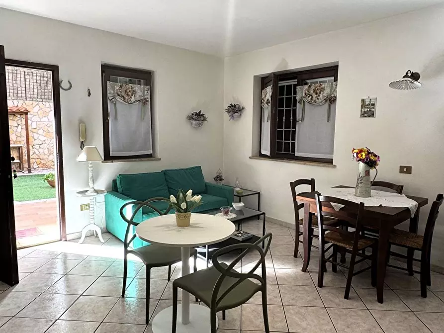 Immagine 4 di Appartamento in vendita  in Marco Polo 60 a Rignano Flaminio