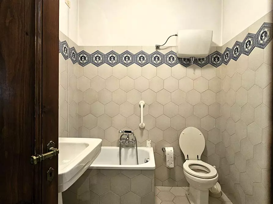 Immagine 55 di Casa indipendente in vendita  in Pietro Perugino a Perugia