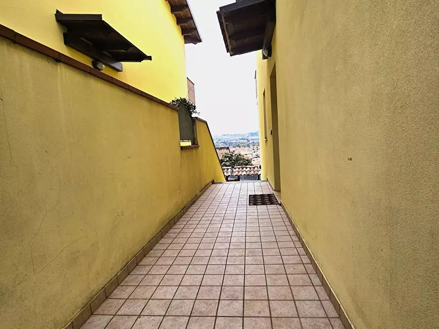 Immagine 9 di Casa semindipendente in vendita  in S. Carlo Borromeo 12 a Montesilvano