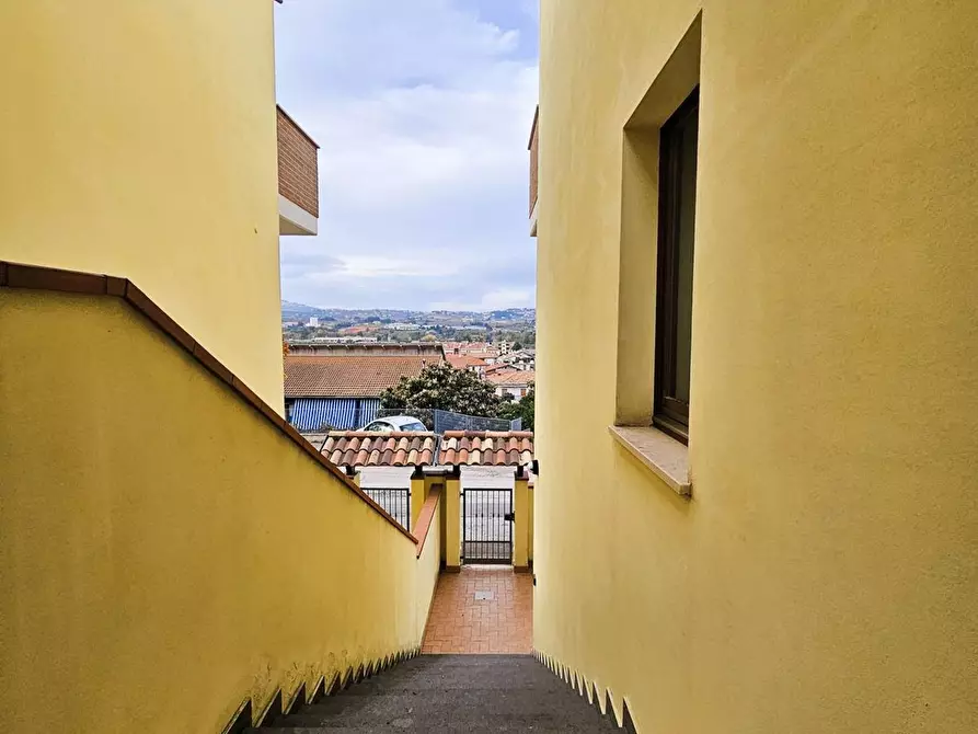 Immagine 11 di Casa semindipendente in vendita  in S. Carlo Borromeo 12 a Montesilvano