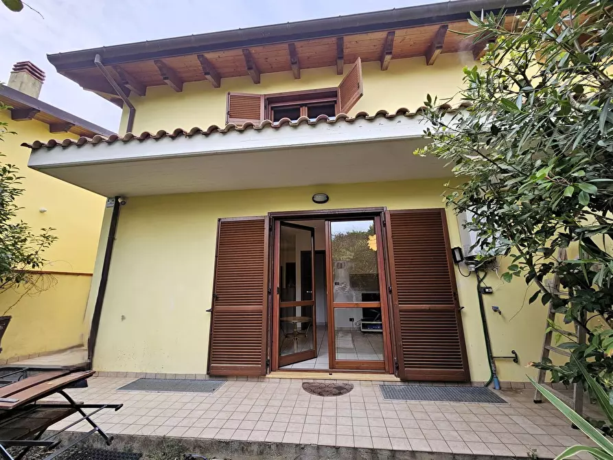 Immagine 12 di Casa semindipendente in vendita  in S. Carlo Borromeo 12 a Montesilvano