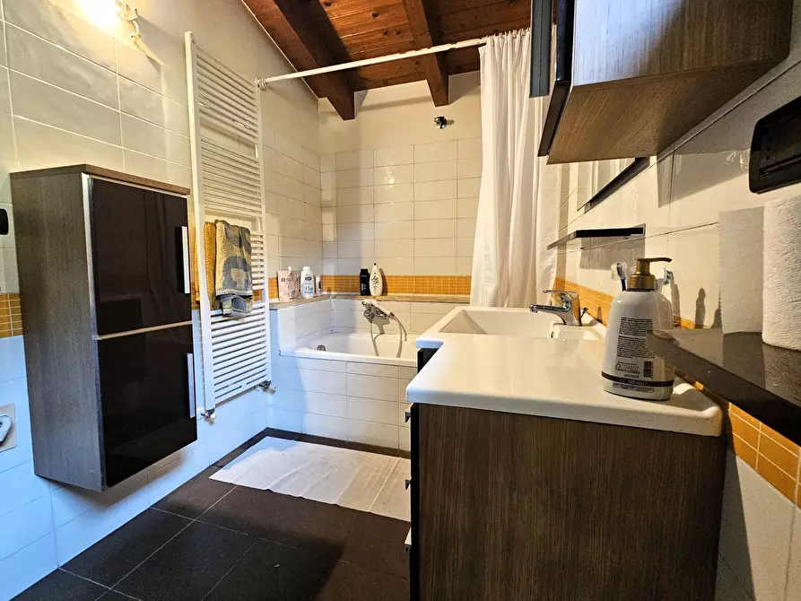 Immagine 37 di Casa semindipendente in vendita  in S. Carlo Borromeo 12 a Montesilvano