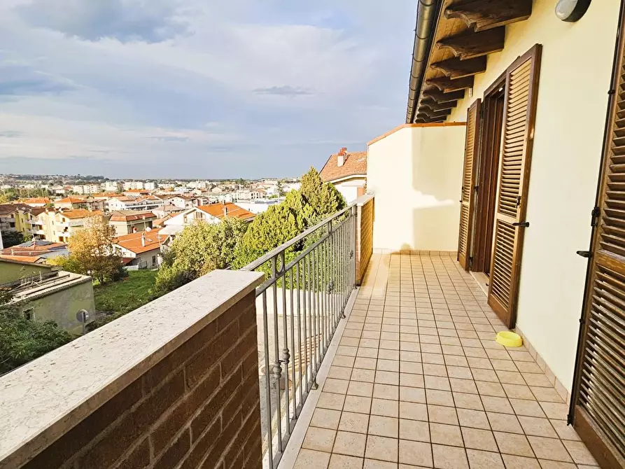 Immagine 50 di Casa semindipendente in vendita  in S. Carlo Borromeo 12 a Montesilvano