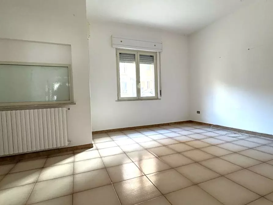 Immagine 5 di Appartamento in vendita  in Verdi 12 a Bussi Sul Tirino