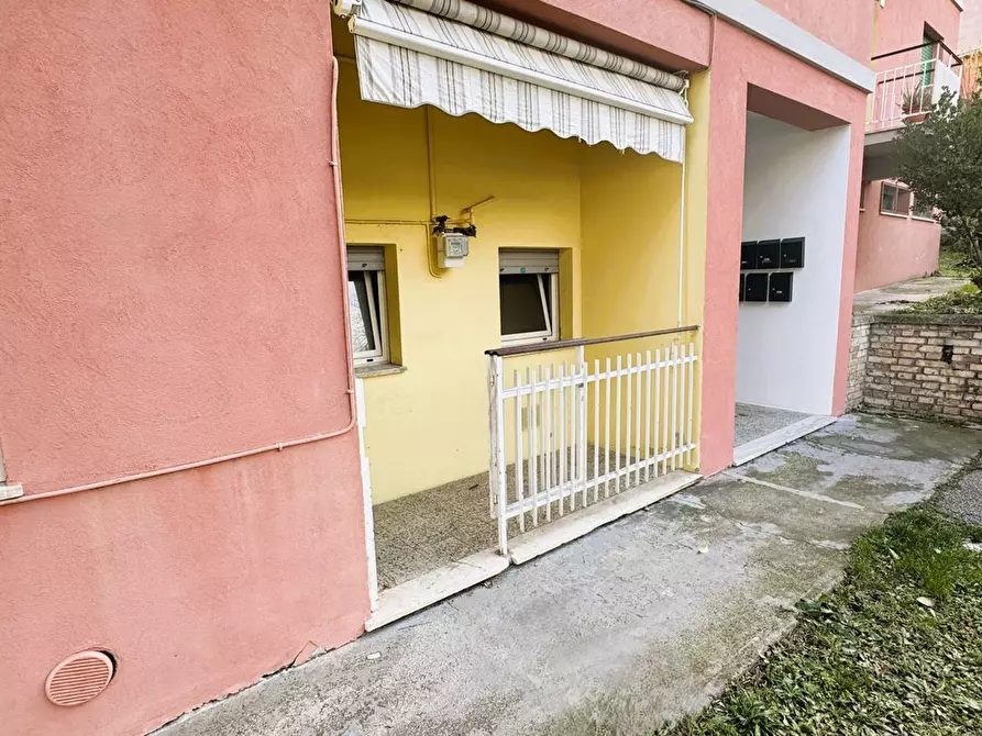 Immagine 21 di Appartamento in vendita  in Verdi 12 a Bussi Sul Tirino