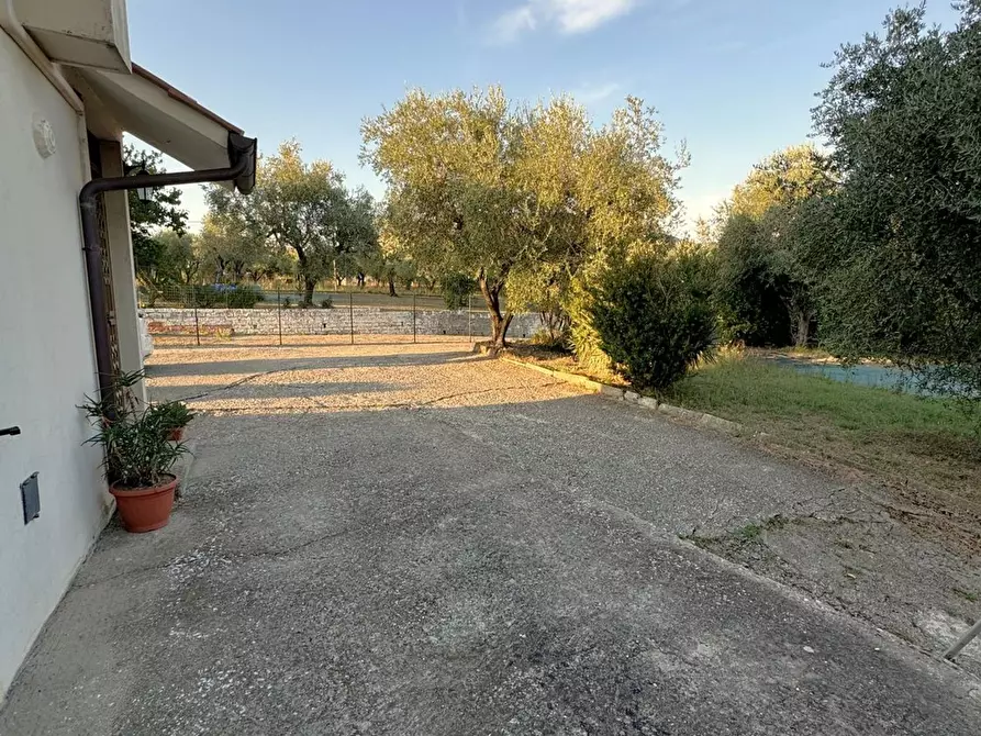 Immagine 1 di Casa semindipendente in vendita  in di Vallerano a Rignano Flaminio