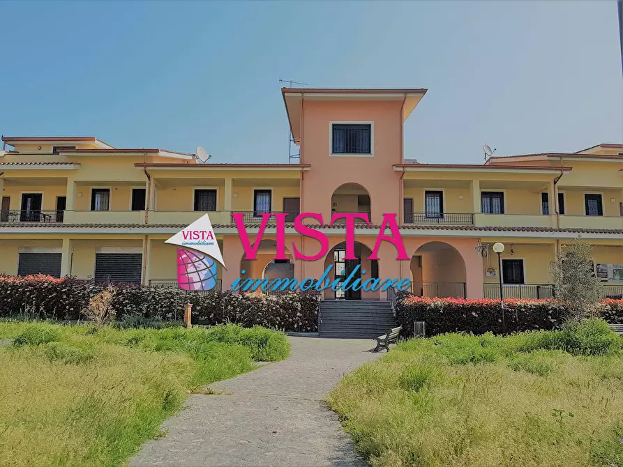 Immagine 1 di Locale commerciale in affitto  in Via Antonio Meucci 7 a Rignano Flaminio