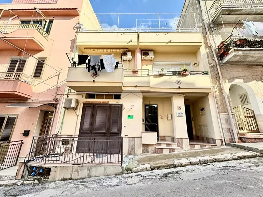 Immagine 1 di Ufficio in vendita  in Papa Giovanni XIII 46 a Balestrate