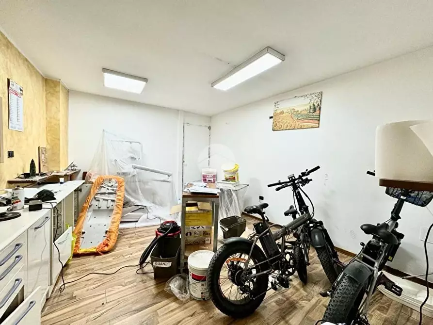 Immagine 10 di Ufficio in vendita  in Papa Giovanni XIII 46 a Balestrate