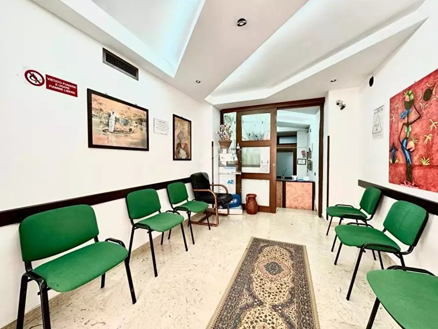 Immagine 17 di Ufficio in vendita  in Papa Giovanni XIII 46 a Balestrate